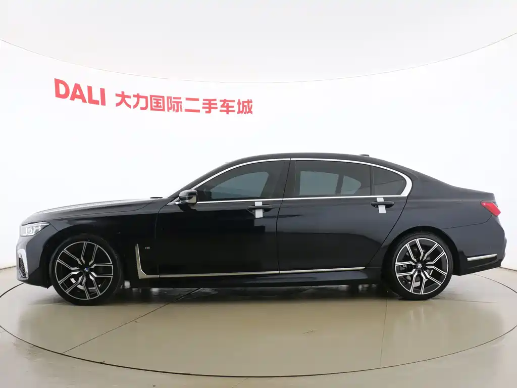 BMW 7 Series 2019 — фото 15