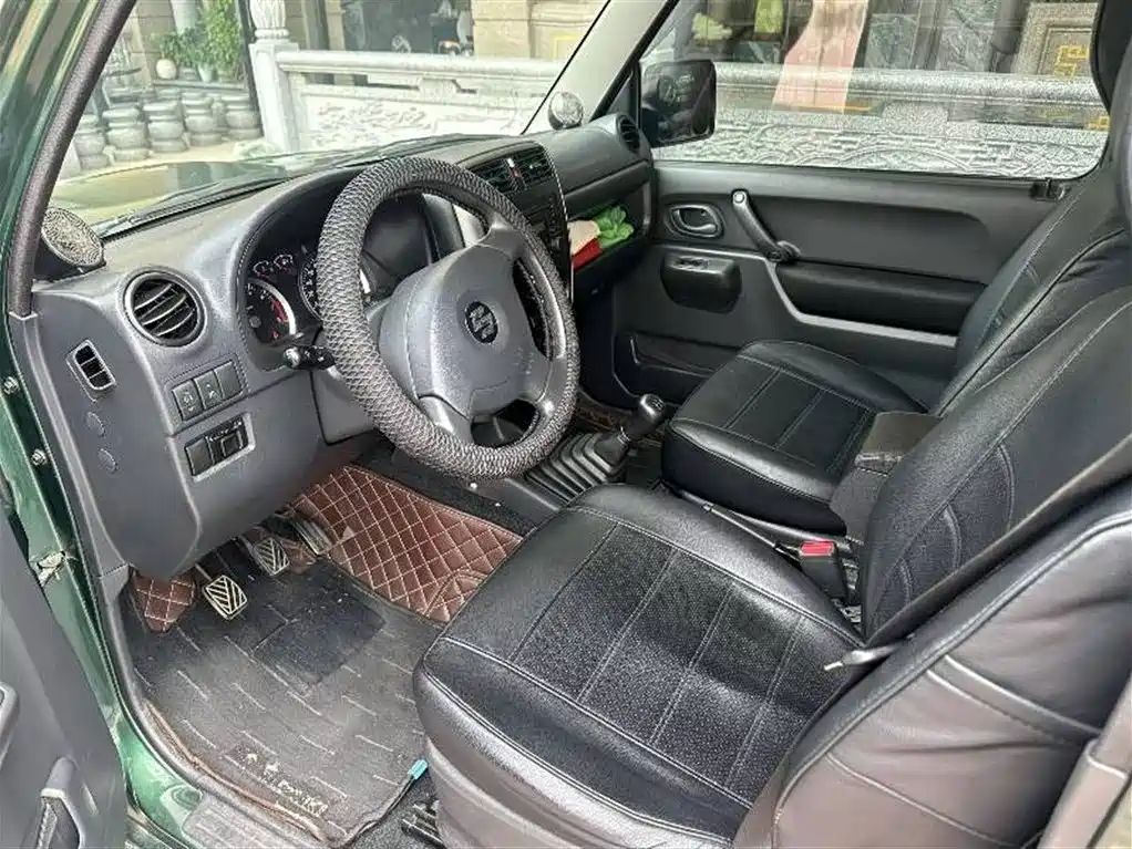 Suzuki Jimny 2014