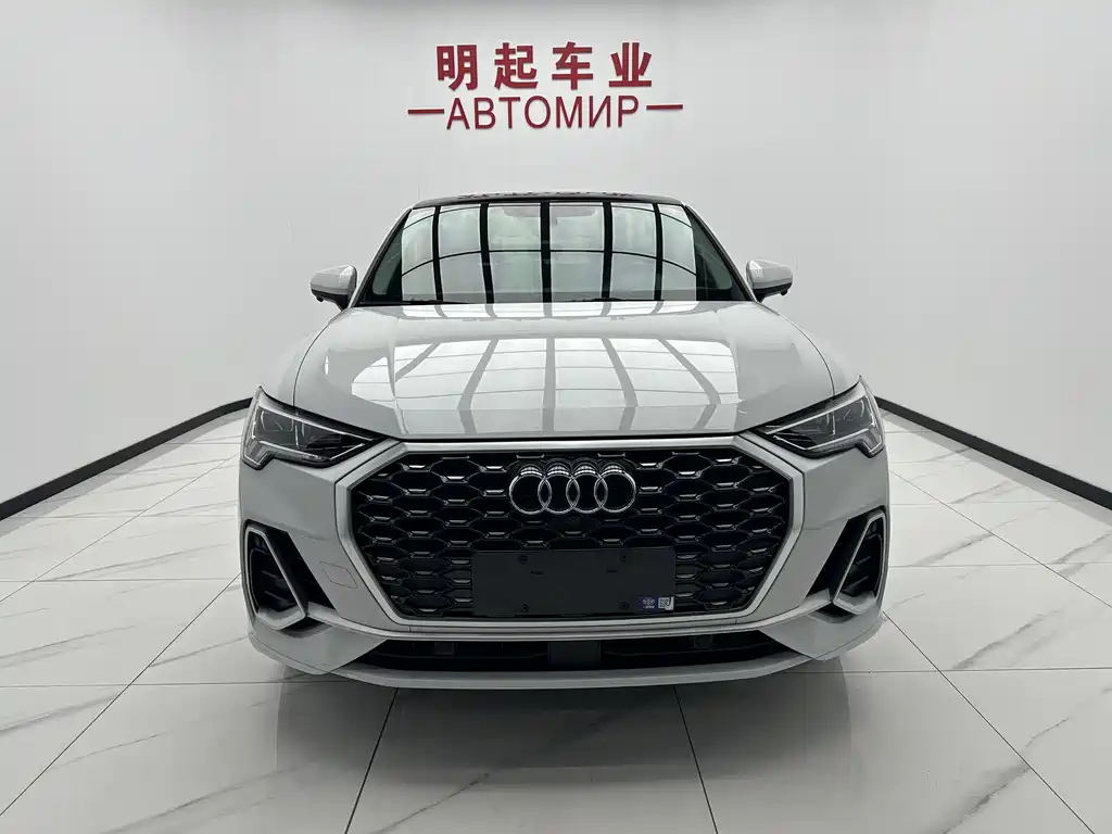 Audi Q3 Sportback 2023 — фото 2