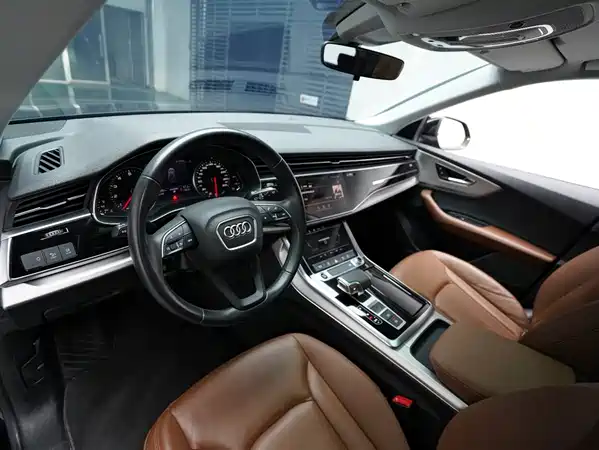 Audi Q8 2021