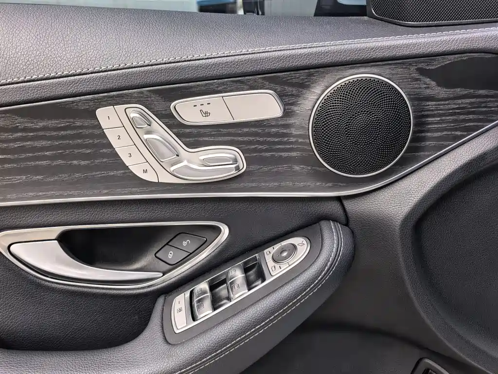 Mercedes-Benz C-Class 2021 — фото 11