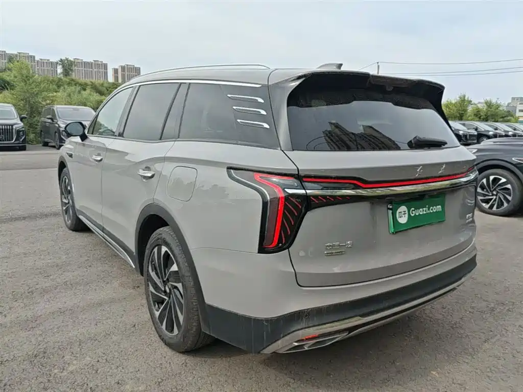 Hongqi HS7 PHEV 2024 — фото 5