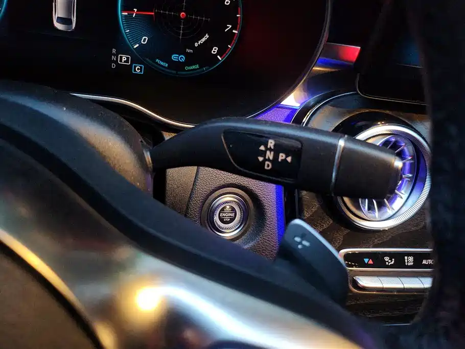 Mercedes-Benz C-Class 2019 — фото 16