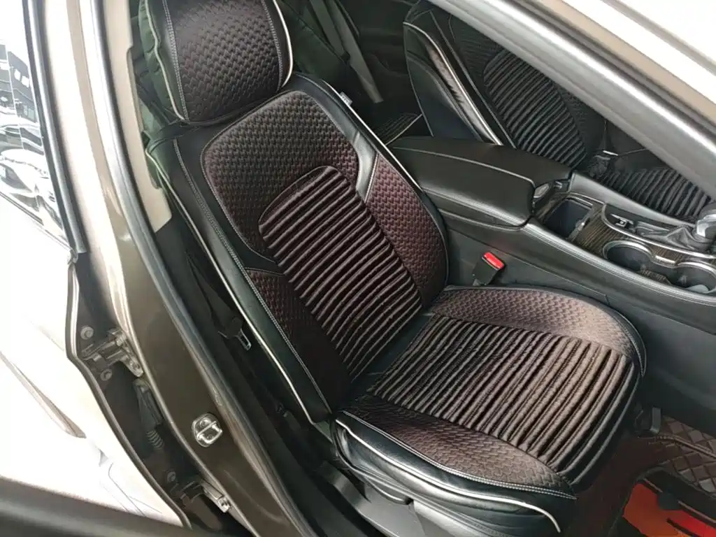 Buick Envision Plus 2018 — фото 25