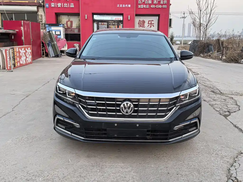 Volkswagen Passat PHEV 2020 — фото 2