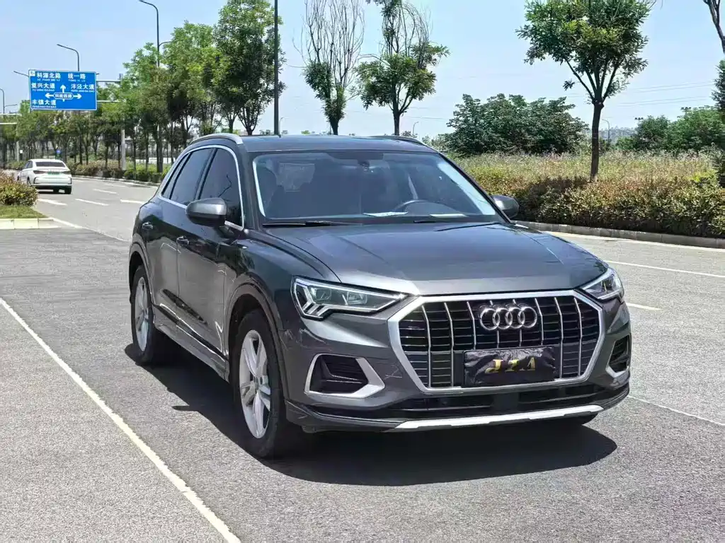 Audi Q3 2020 — фото 9