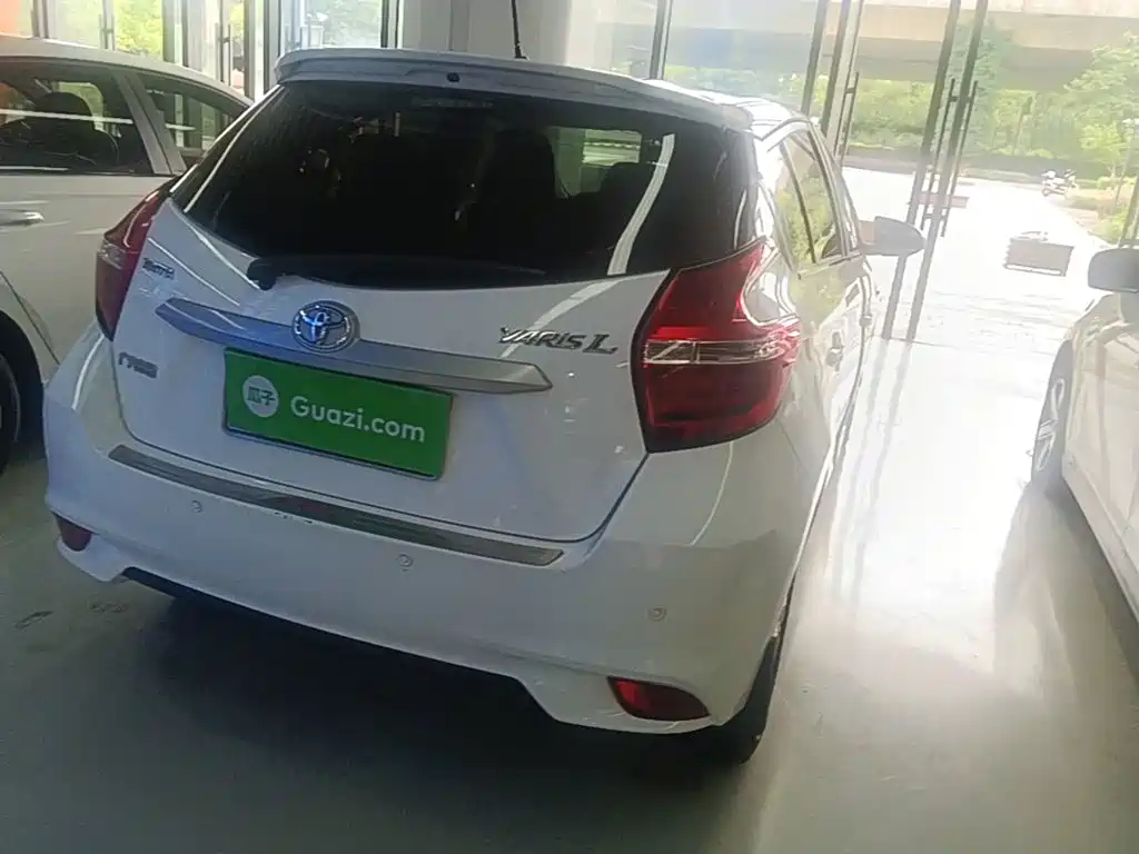 Toyota Yaris L 2016