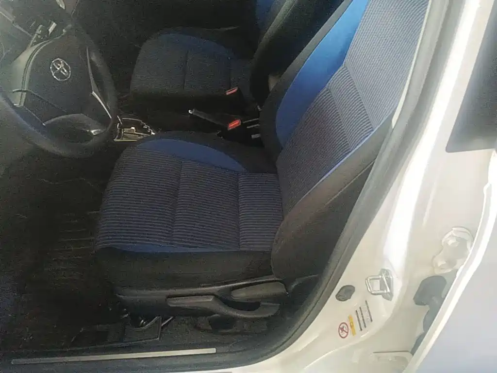 Toyota Yaris L 2016 — фото 15