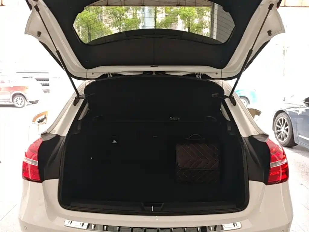 Mercedes-Benz GLA 2019 — фото 19