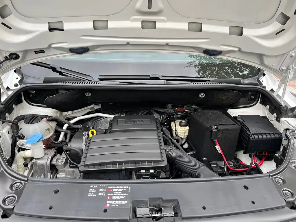 Volkswagen Touran 2018 — фото 17