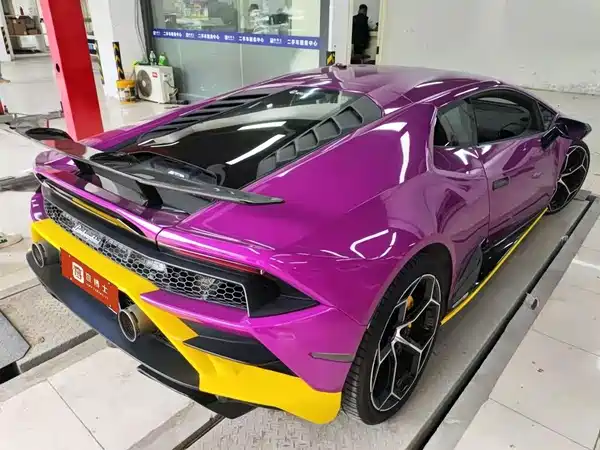 Lamborghini Huracan 2021