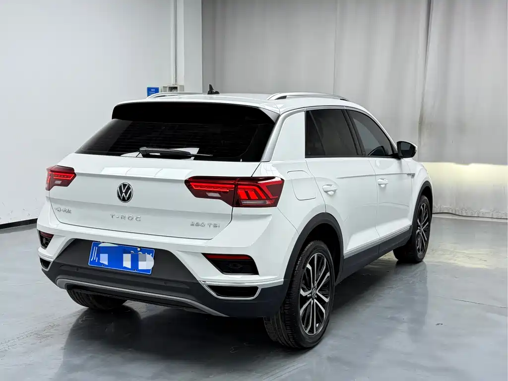 Volkswagen T-Roc 2022 — фото 17
