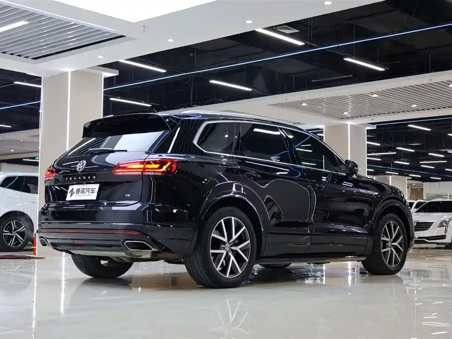 Volkswagen Touareg 2020 — фото 14