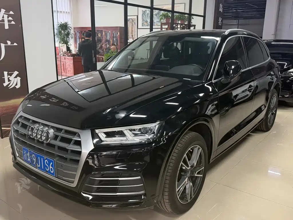 Audi Q5L 2019 — фото 2