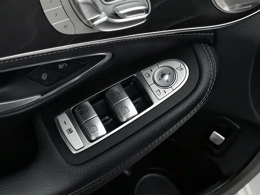 Mercedes-Benz C-Class 2020 — фото 9