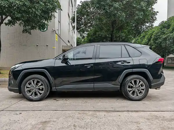 Toyota RAV4 2024