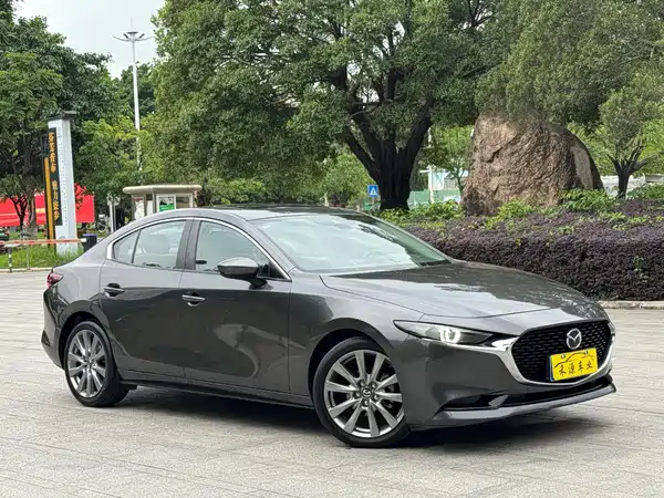 Mazda 3 Axela 2023