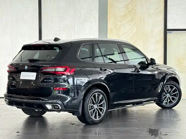 BMW X5 2023