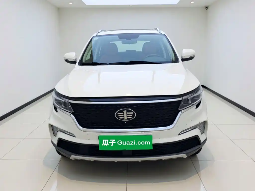 FAW Senya R8 2021