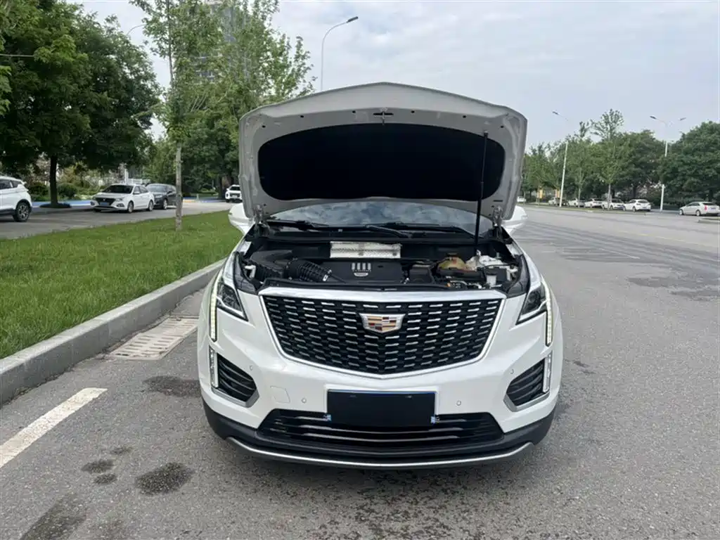Cadillac XT5 2020 — фото 9