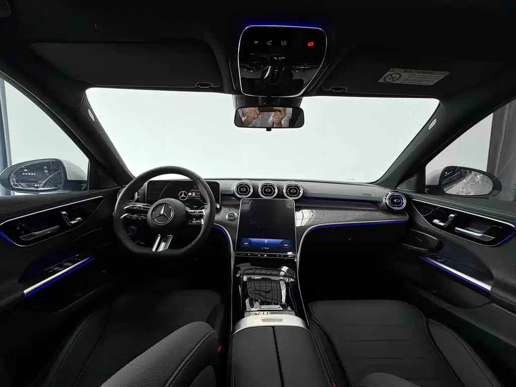 Mercedes-Benz C-Class 2024