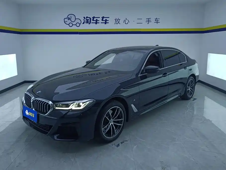 BMW 5 Series 2023 — фото 1