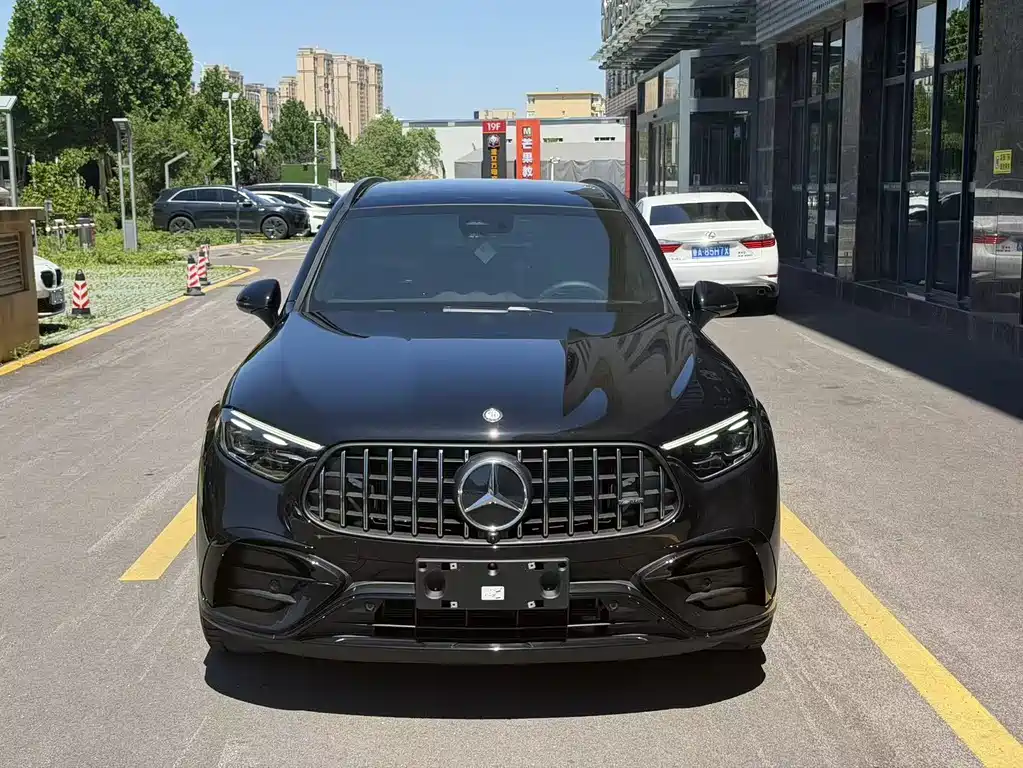 Mercedes-Benz GLC AMG 2025 — фото 2