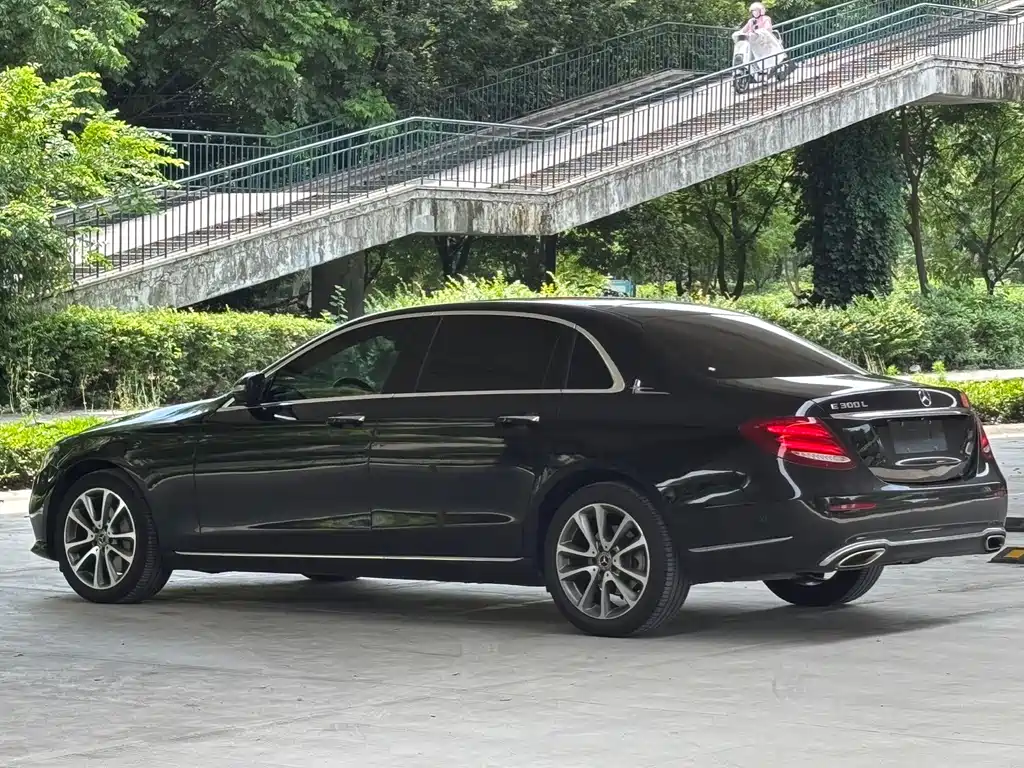 Mercedes-Benz E-Class 2018