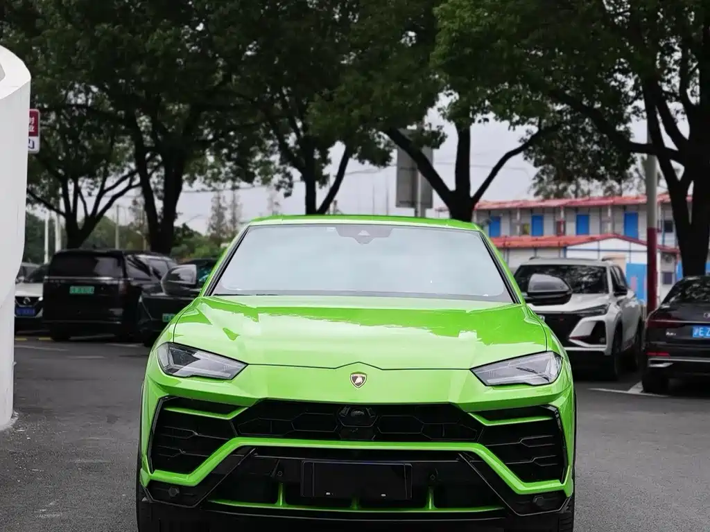 Lamborghini Urus 2021