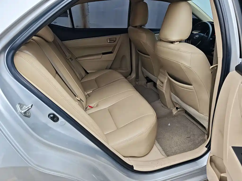 Toyota Corolla 2016 — фото 16
