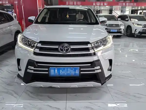 Toyota Highlander 2021