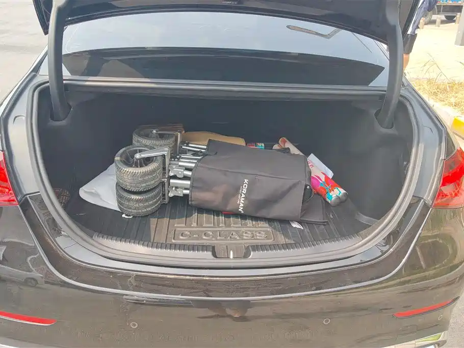 Mercedes-Benz C-Class 2023