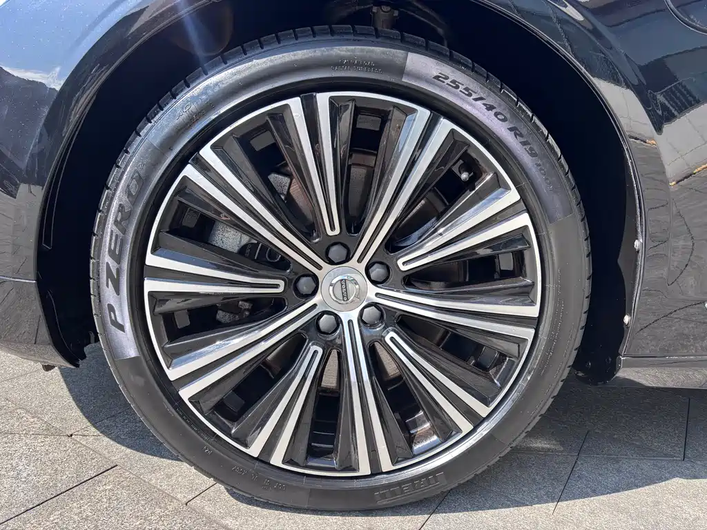 Volvo S90 PHEV 2023 — фото 21