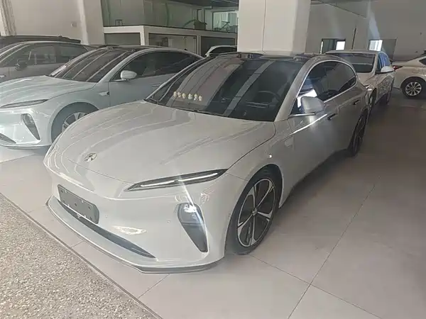 NIO ET5T 2024
