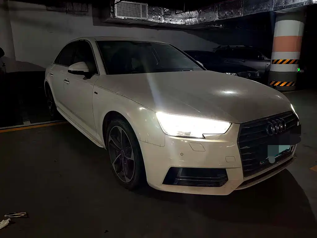 Audi A4L 2017
