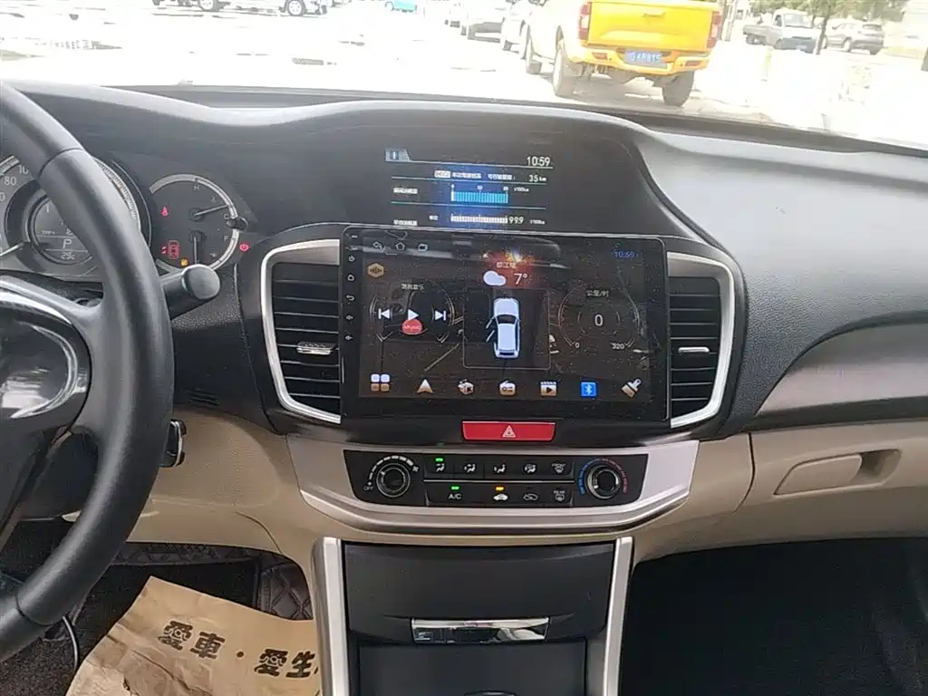 Honda Accord 2015 — фото 13