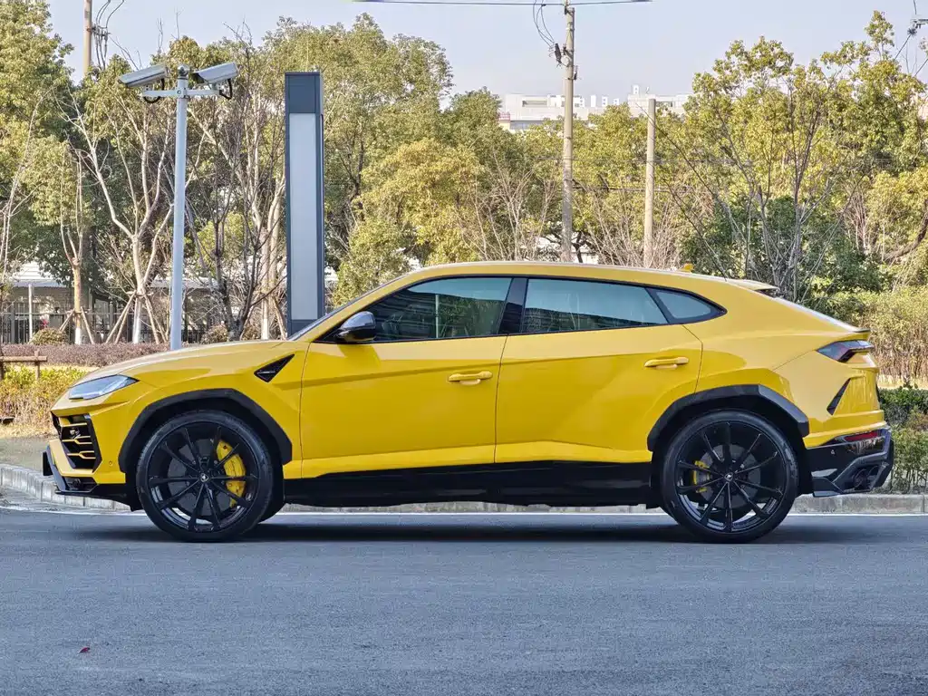 Lamborghini Urus 2018 — фото 2