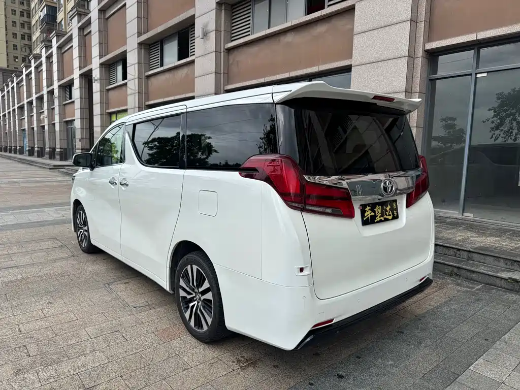 Toyota Alphard 2018 — фото 4