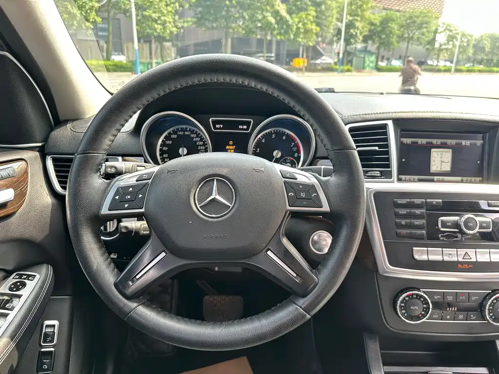 Mercedes-Benz GLS 2016 — фото 13
