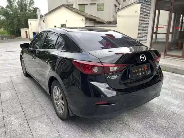 Mazda 3 Axela 2016