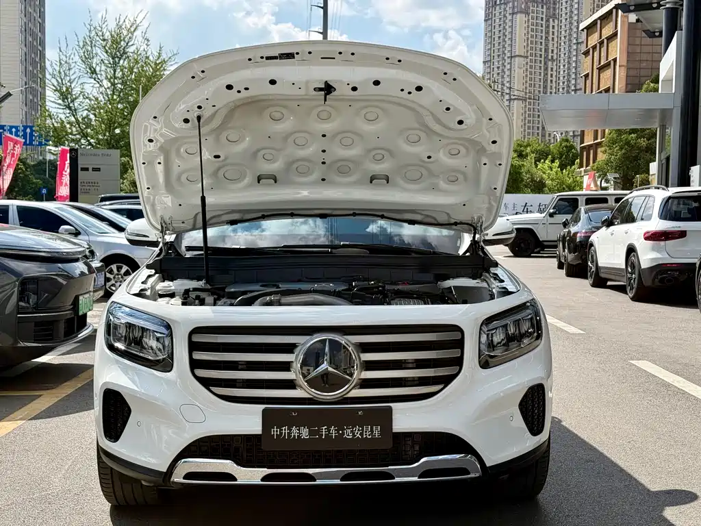 Mercedes-Benz GLB 2024 — фото 28