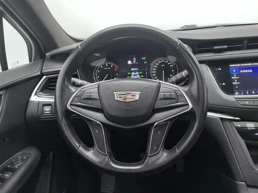 Cadillac XT5 2019 — фото 11