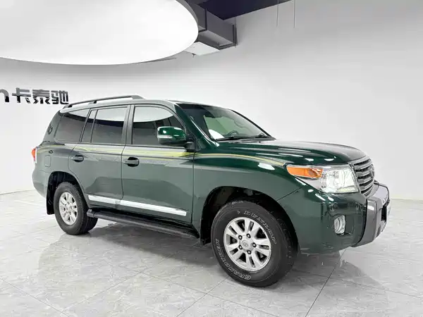 Toyota Land Cruiser 2012