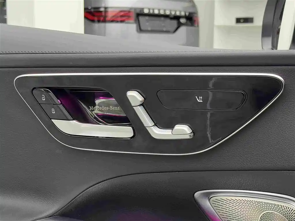 Mercedes-Benz C-Class 2024 — фото 17