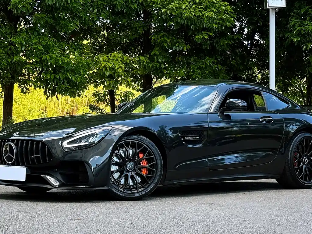 Mercedes-Benz AMG GT 2022 — фото 1