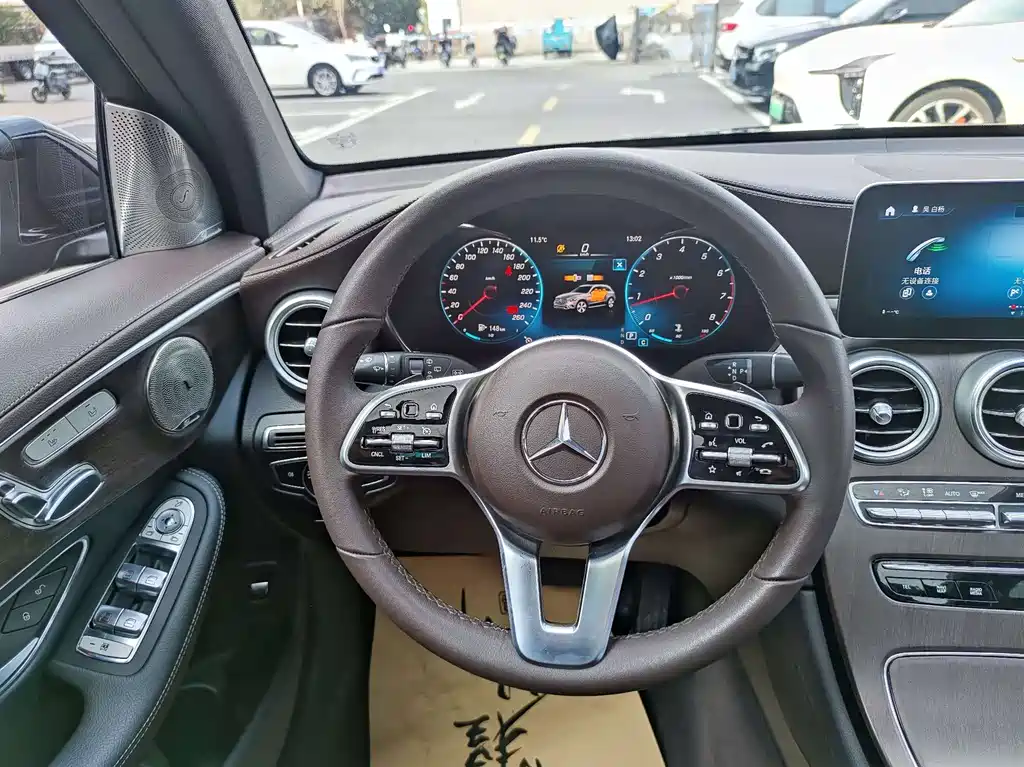 Mercedes-Benz GLC 2022 — фото 13