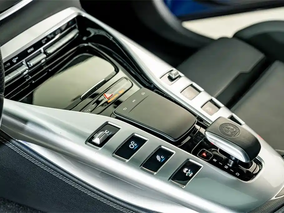 Mercedes-Benz AMG GT 2020 — фото 13