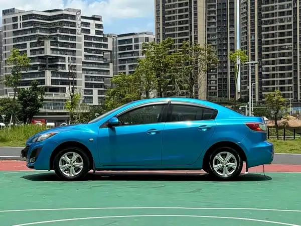 Mazda 3 Xingcheng 2013