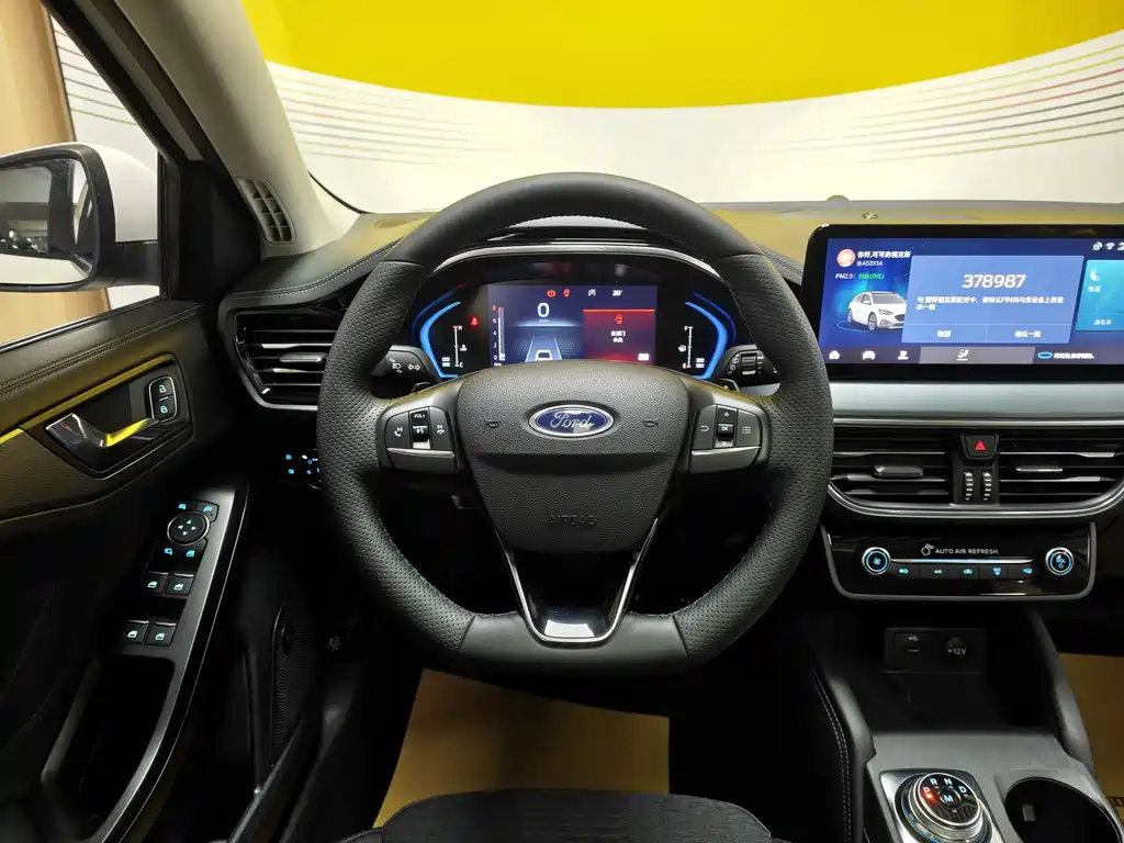 Ford Focus Active 2022 — фото 9