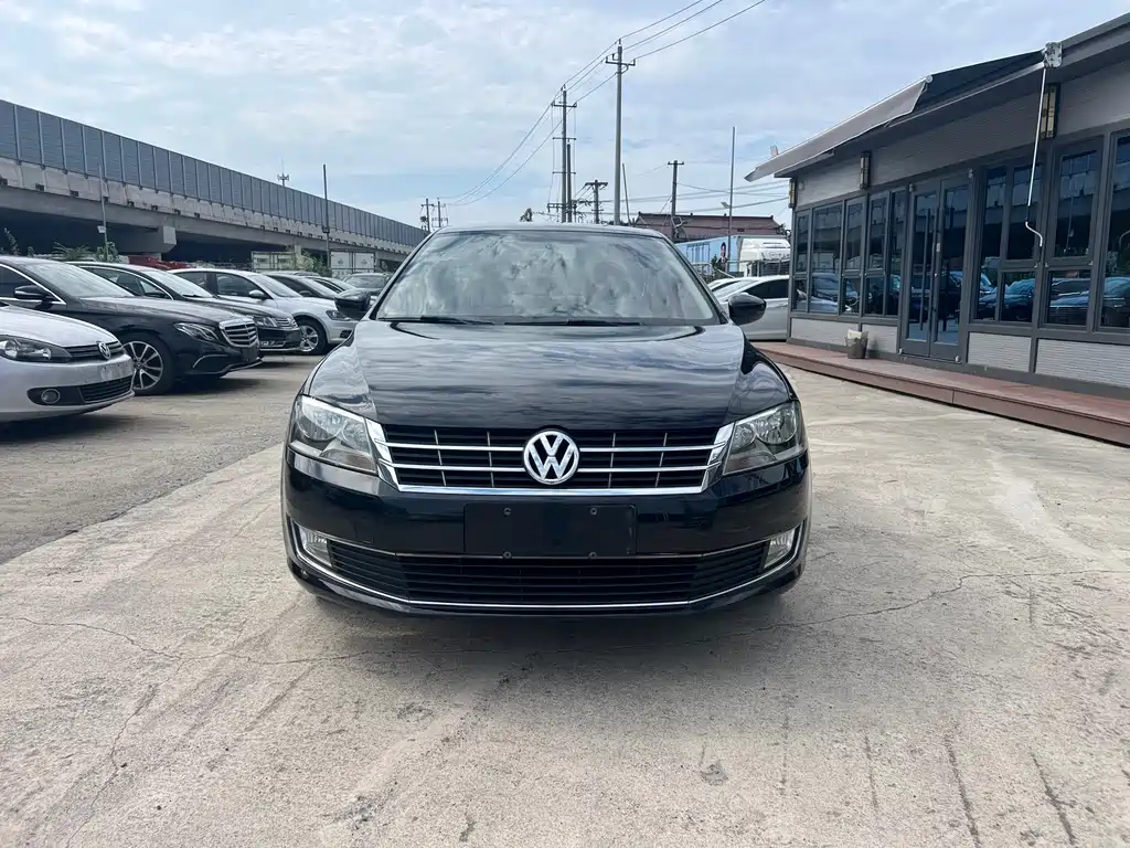 Volkswagen Lavida 2014